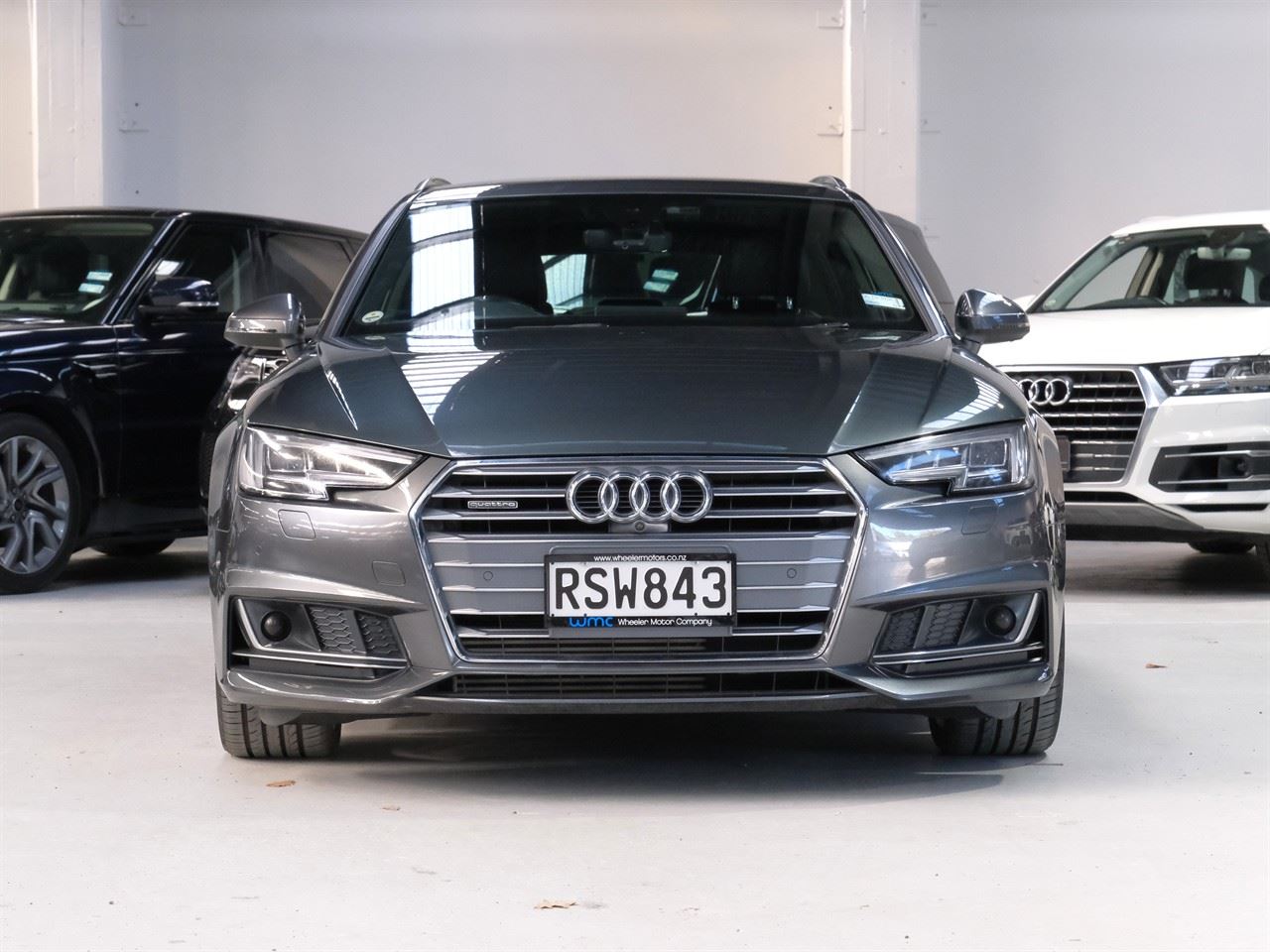 Vehicle image 3
