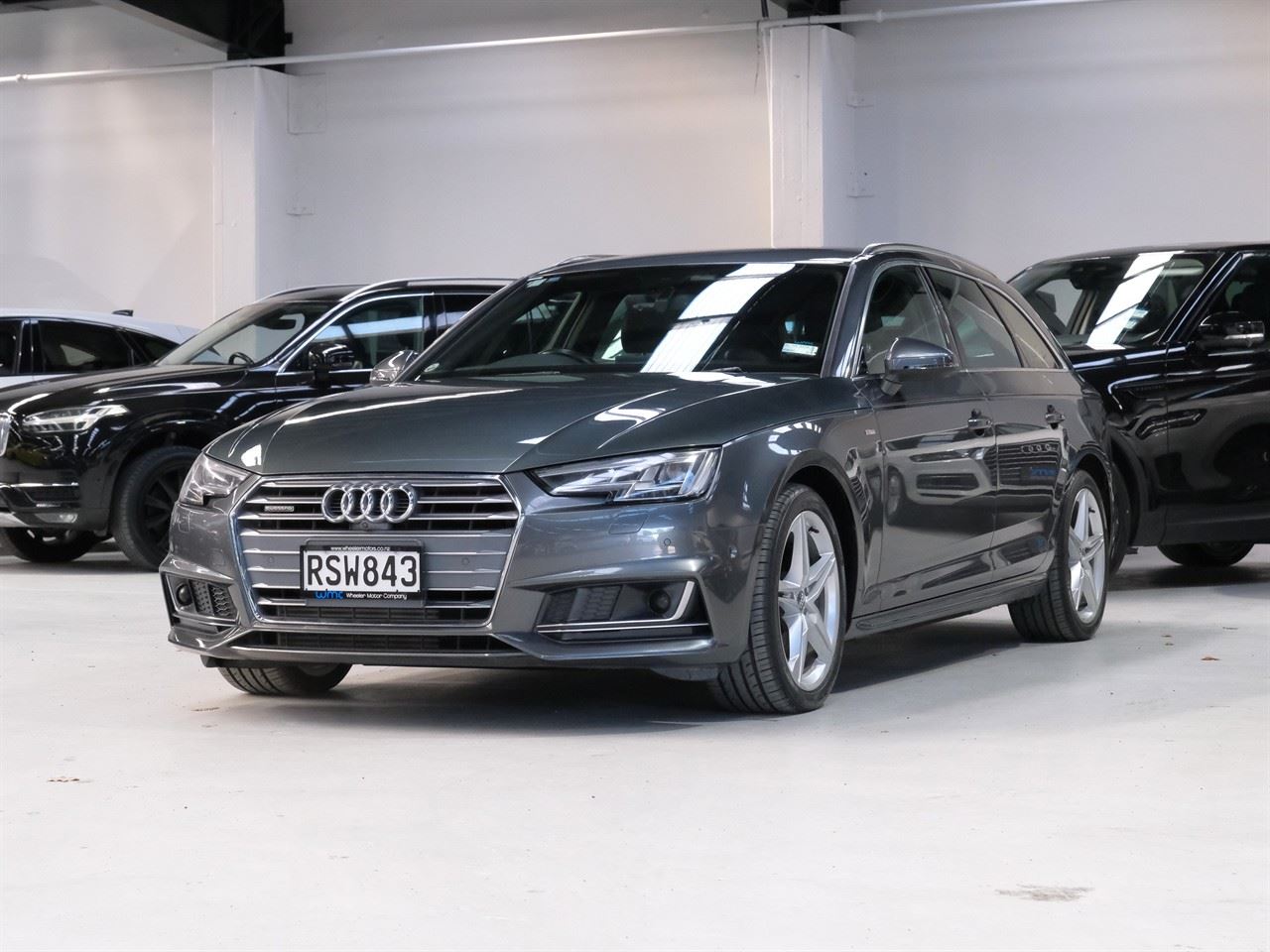 Vehicle image 4