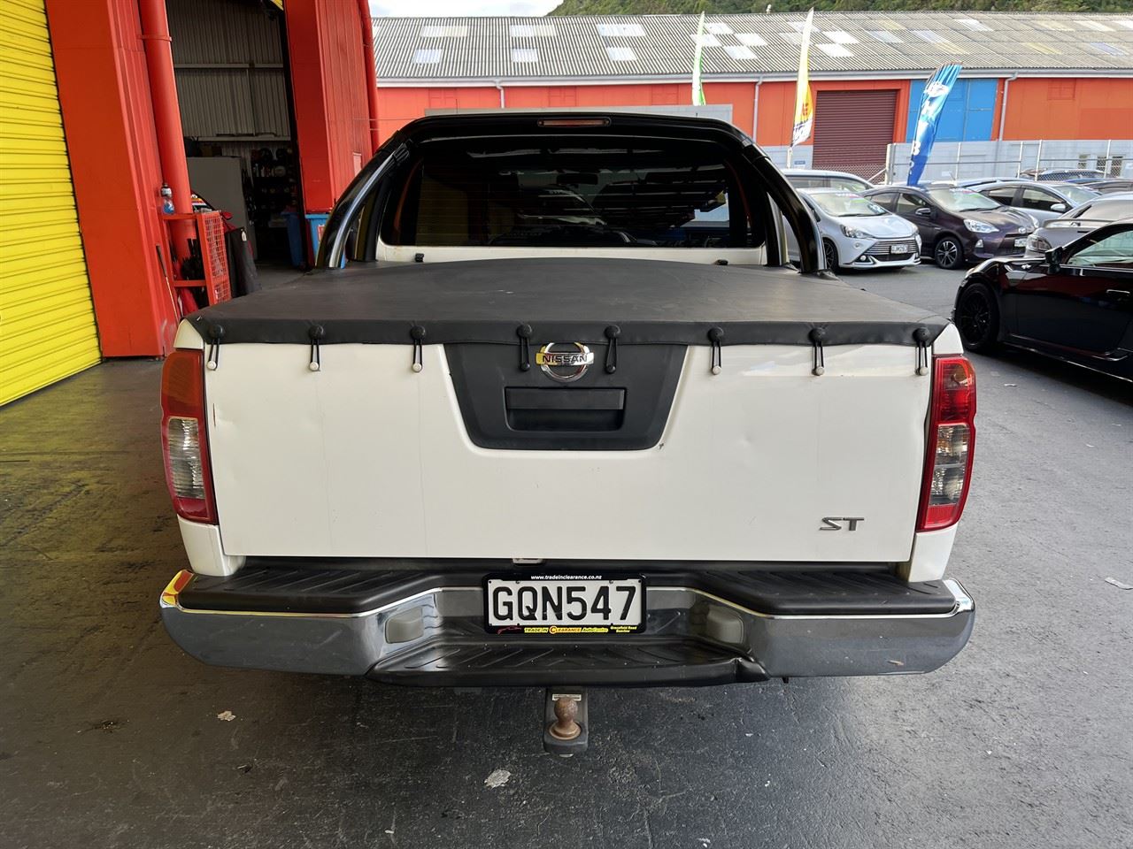 Vehicle image 5