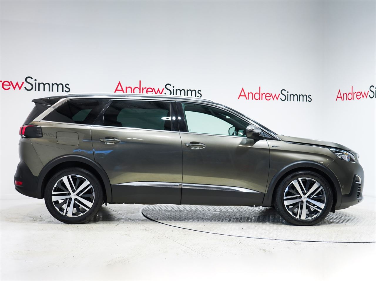 Vehicle image 3