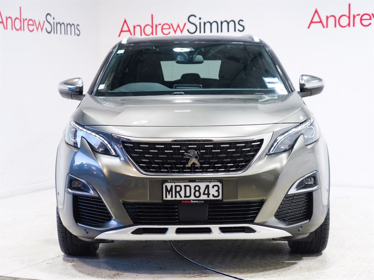 Vehicle image 4