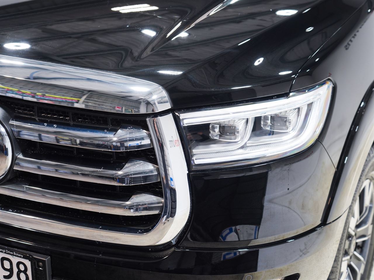 Vehicle image 5