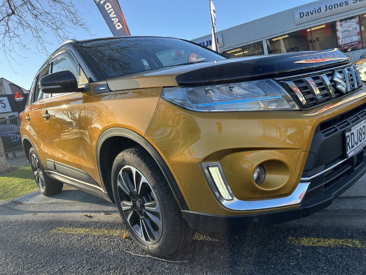Vehicle image 3