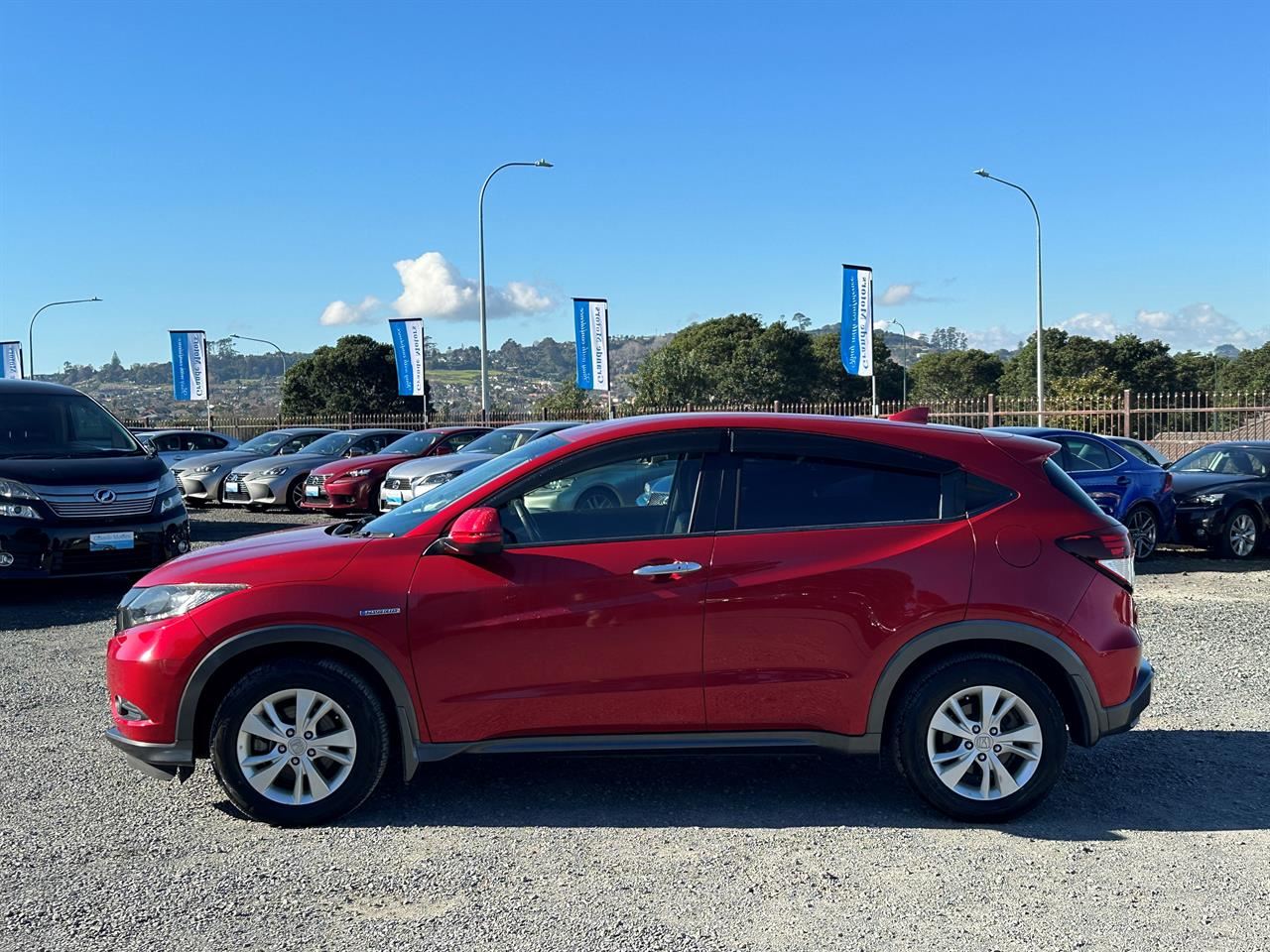 Vehicle image 4