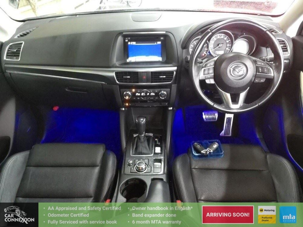Vehicle image 4