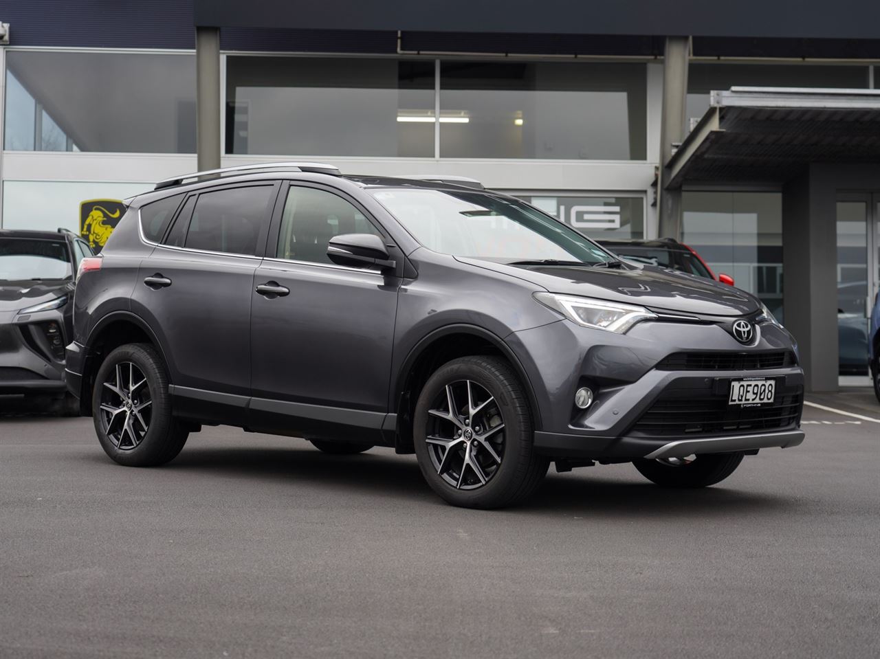 Vehicle image 2