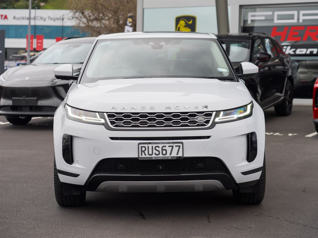 Vehicle image 3