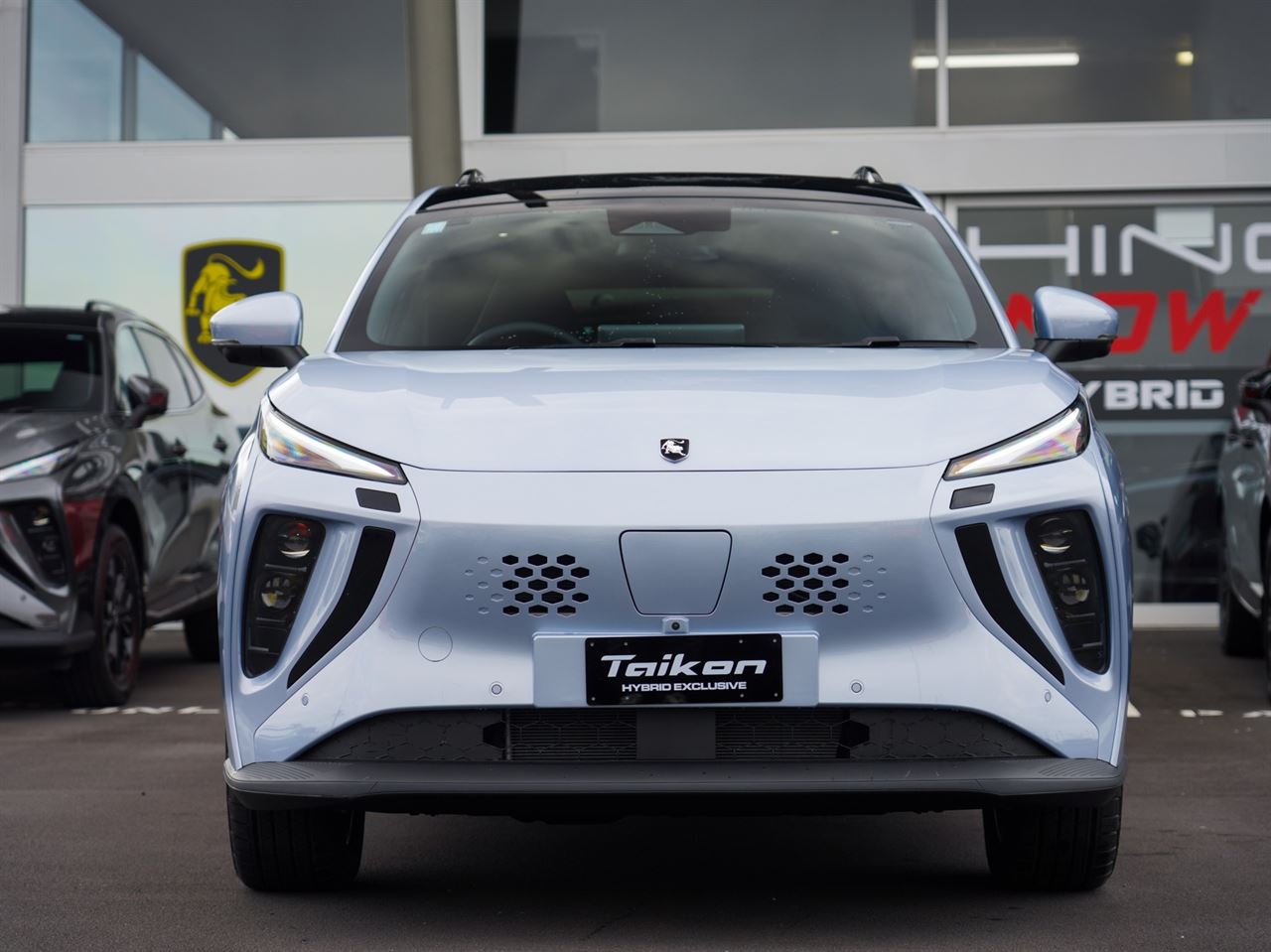 Vehicle image 4