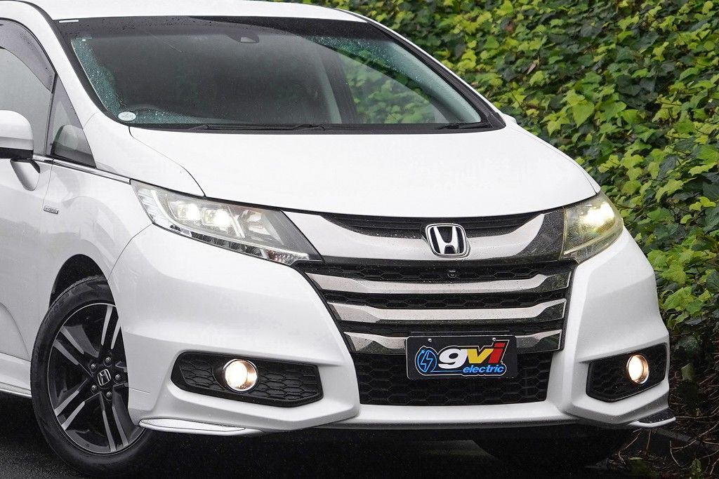 Vehicle image 3