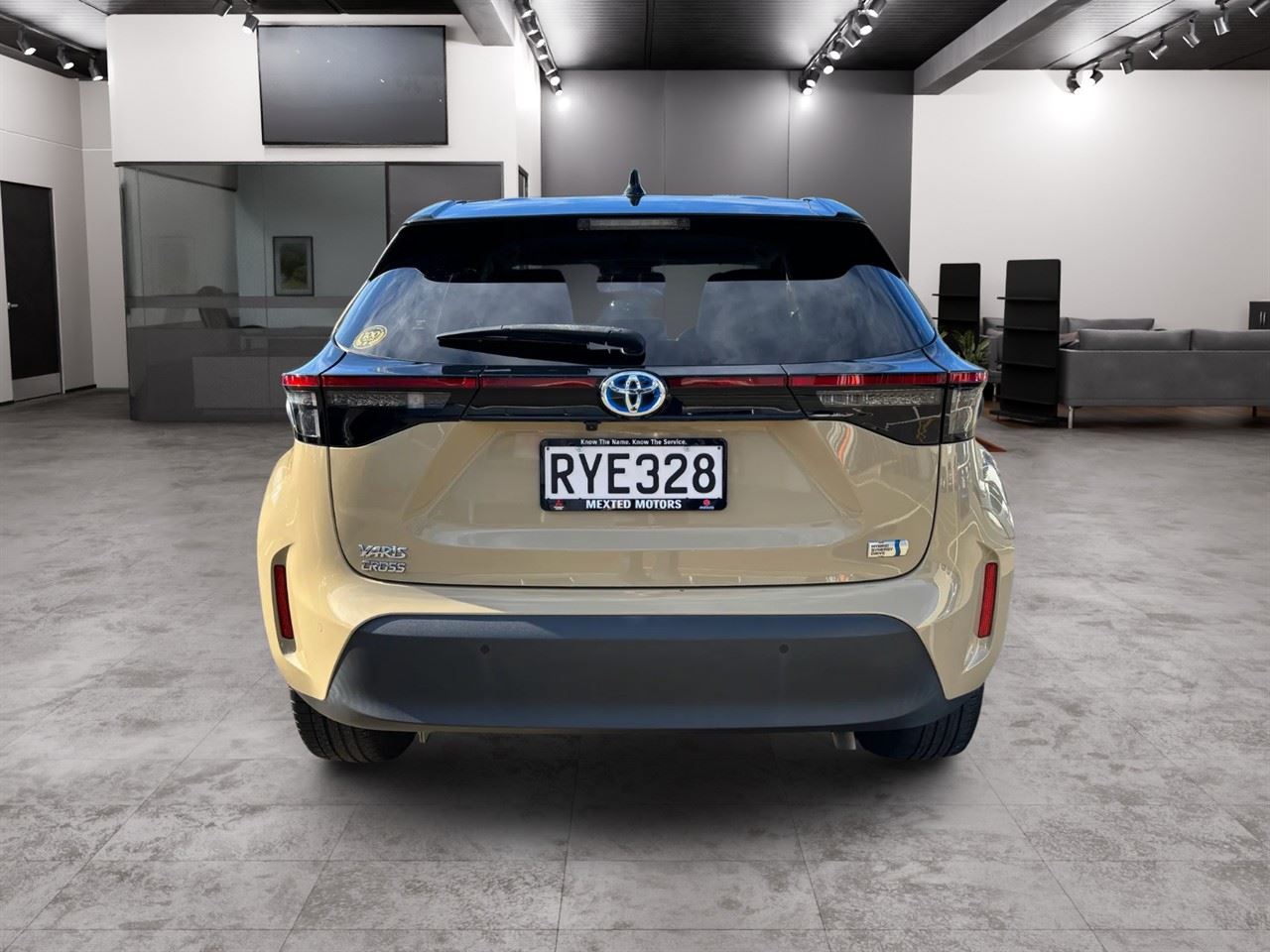 Vehicle image 5