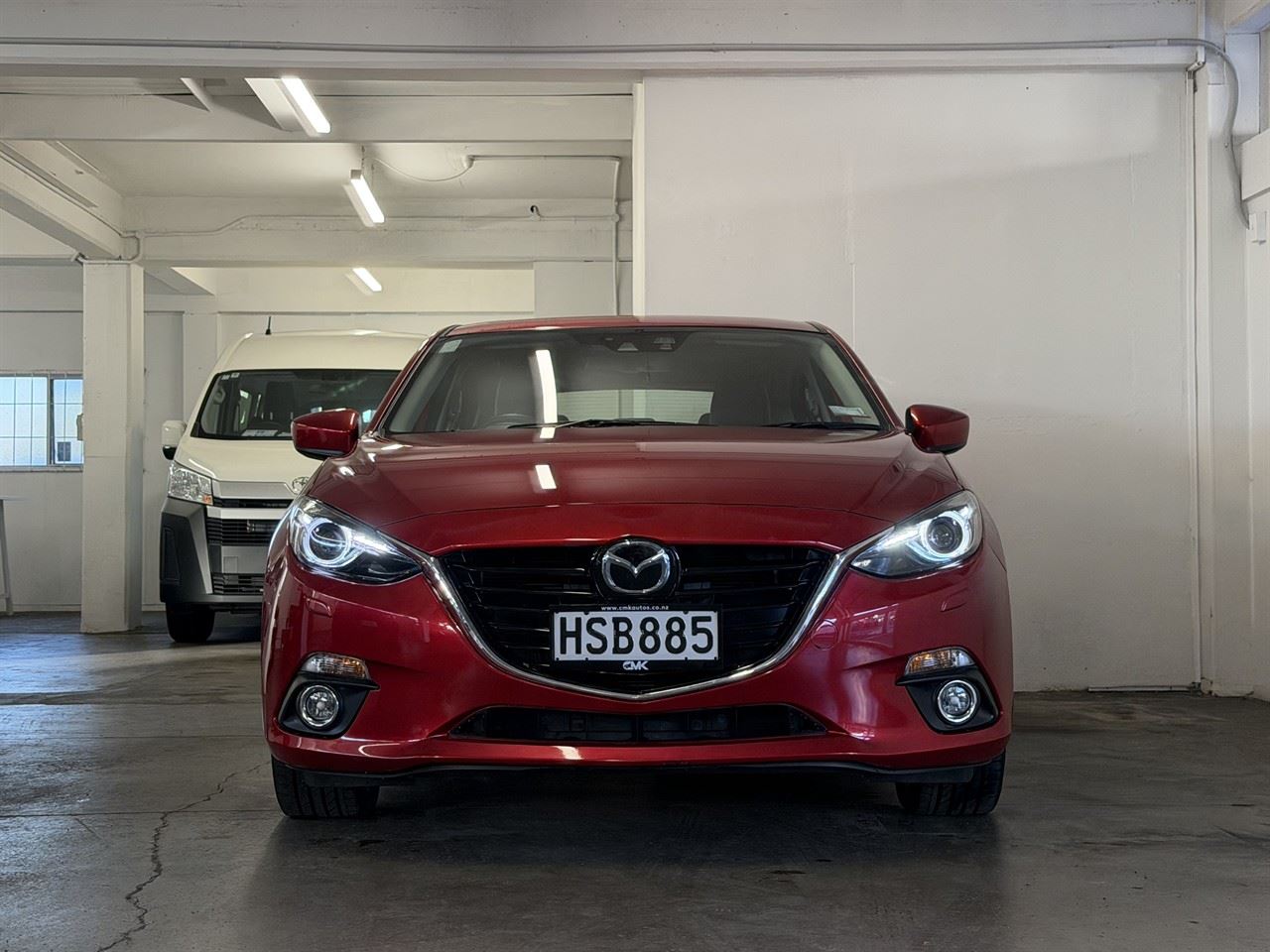 Vehicle image 4