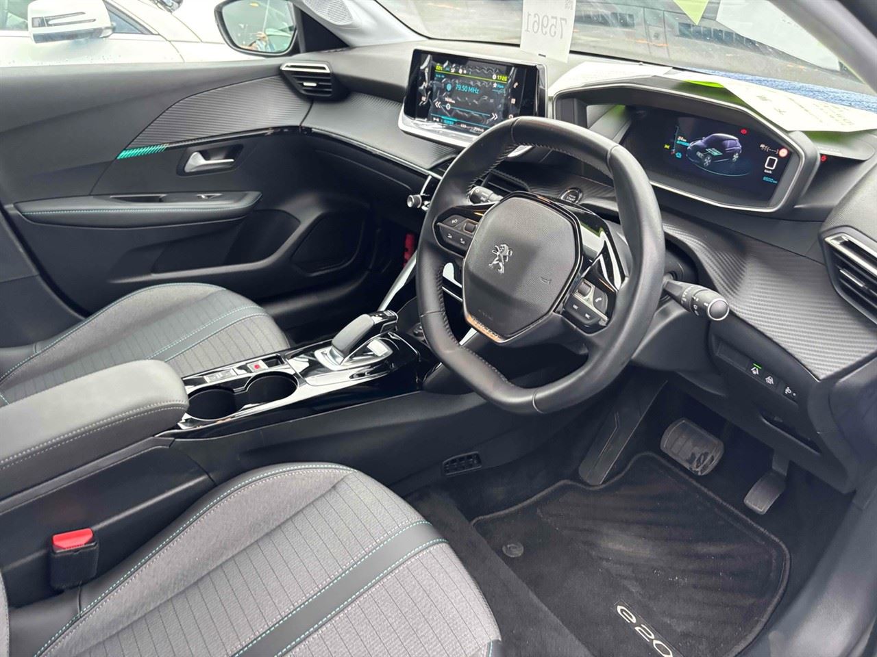 Vehicle image 3