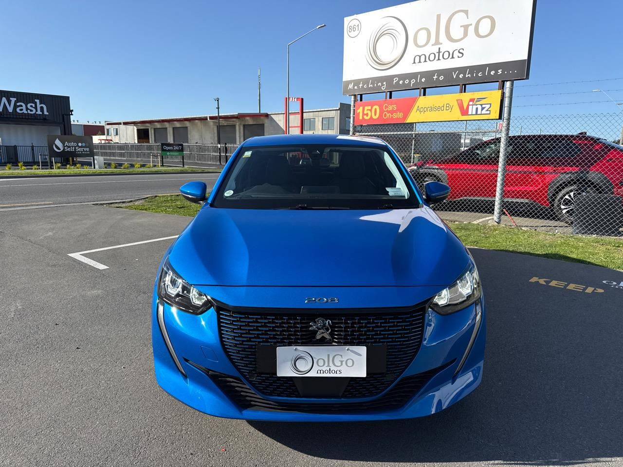 Vehicle image 3