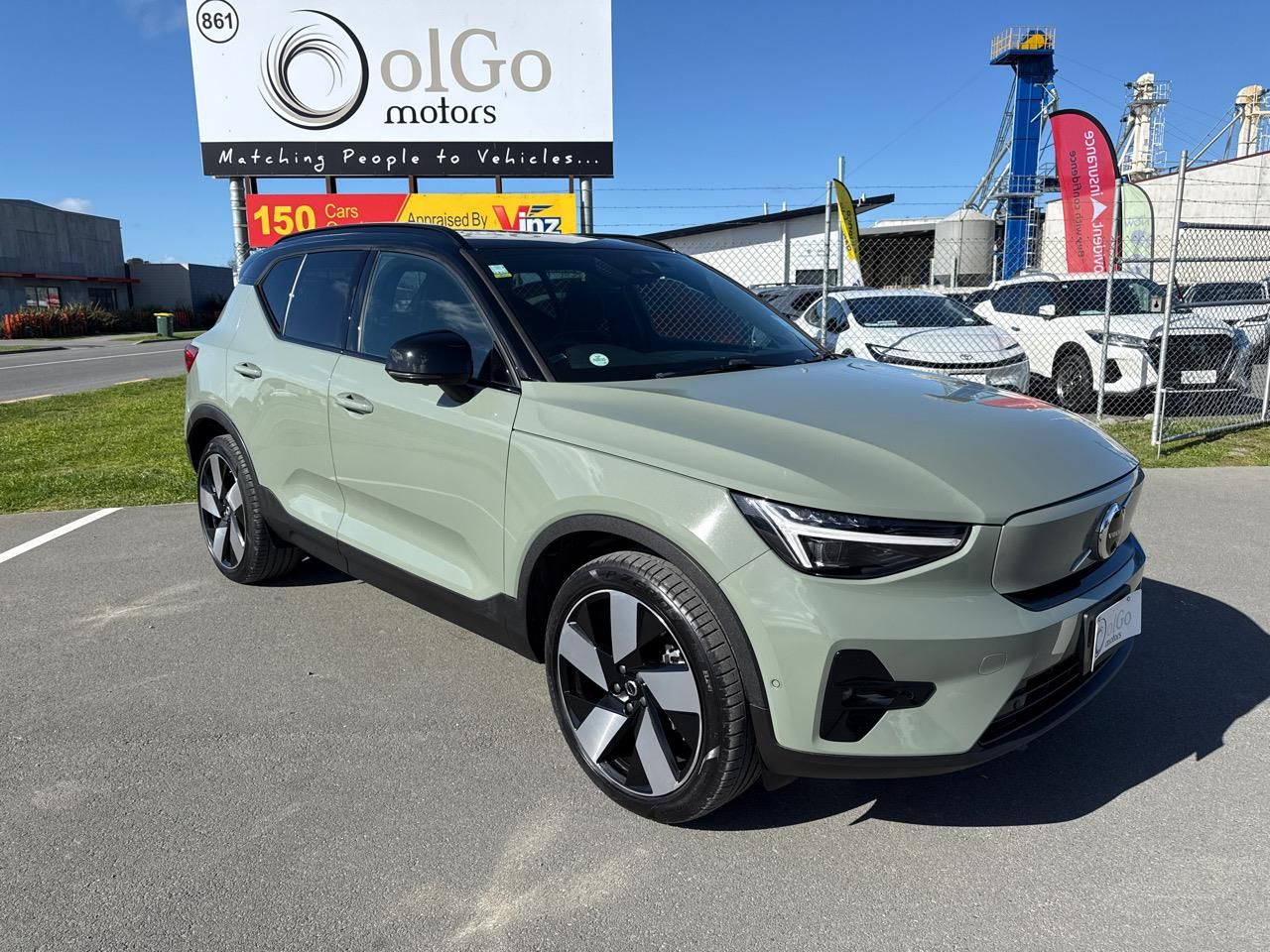Vehicle image 2