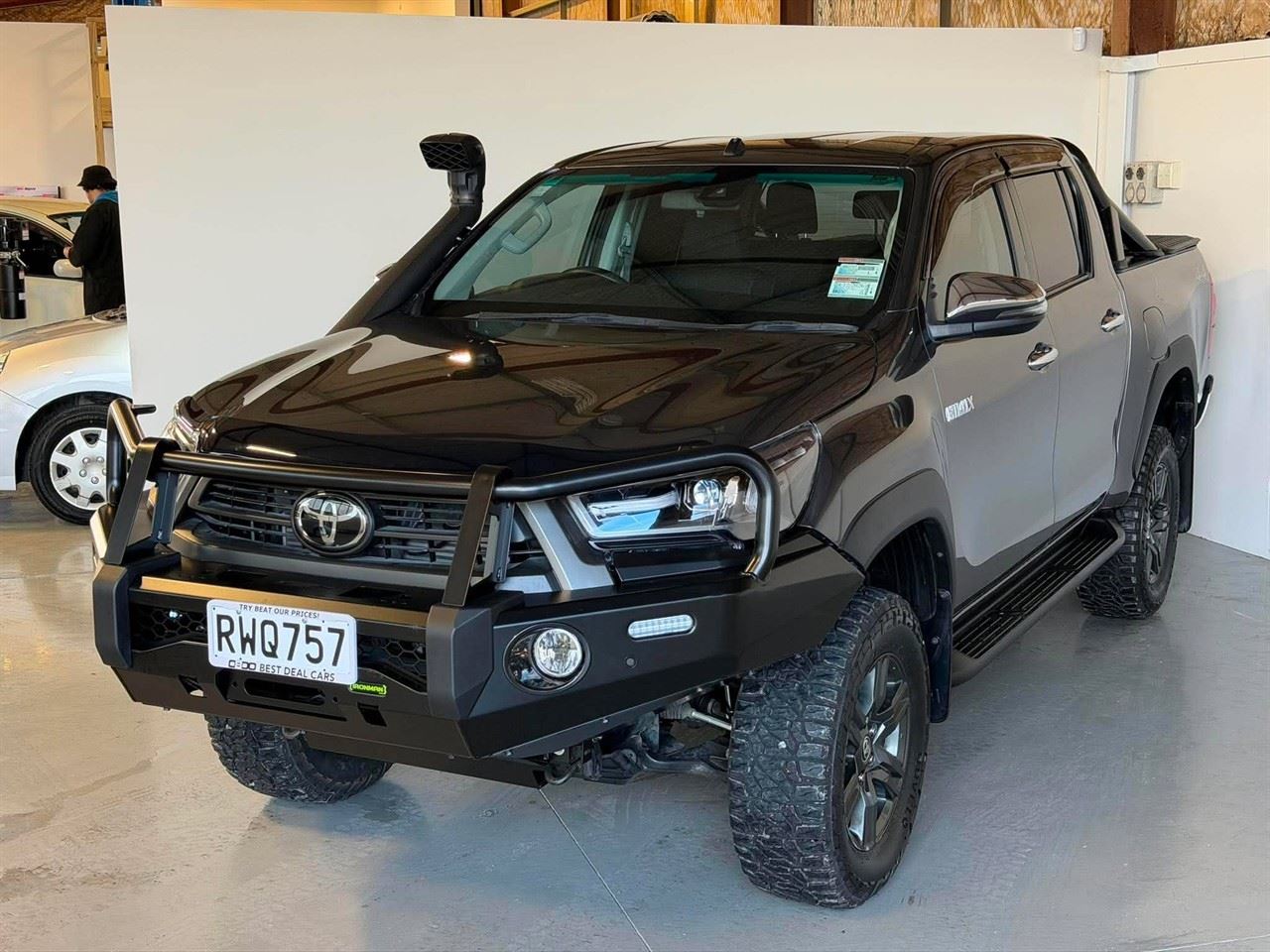 Vehicle image 3