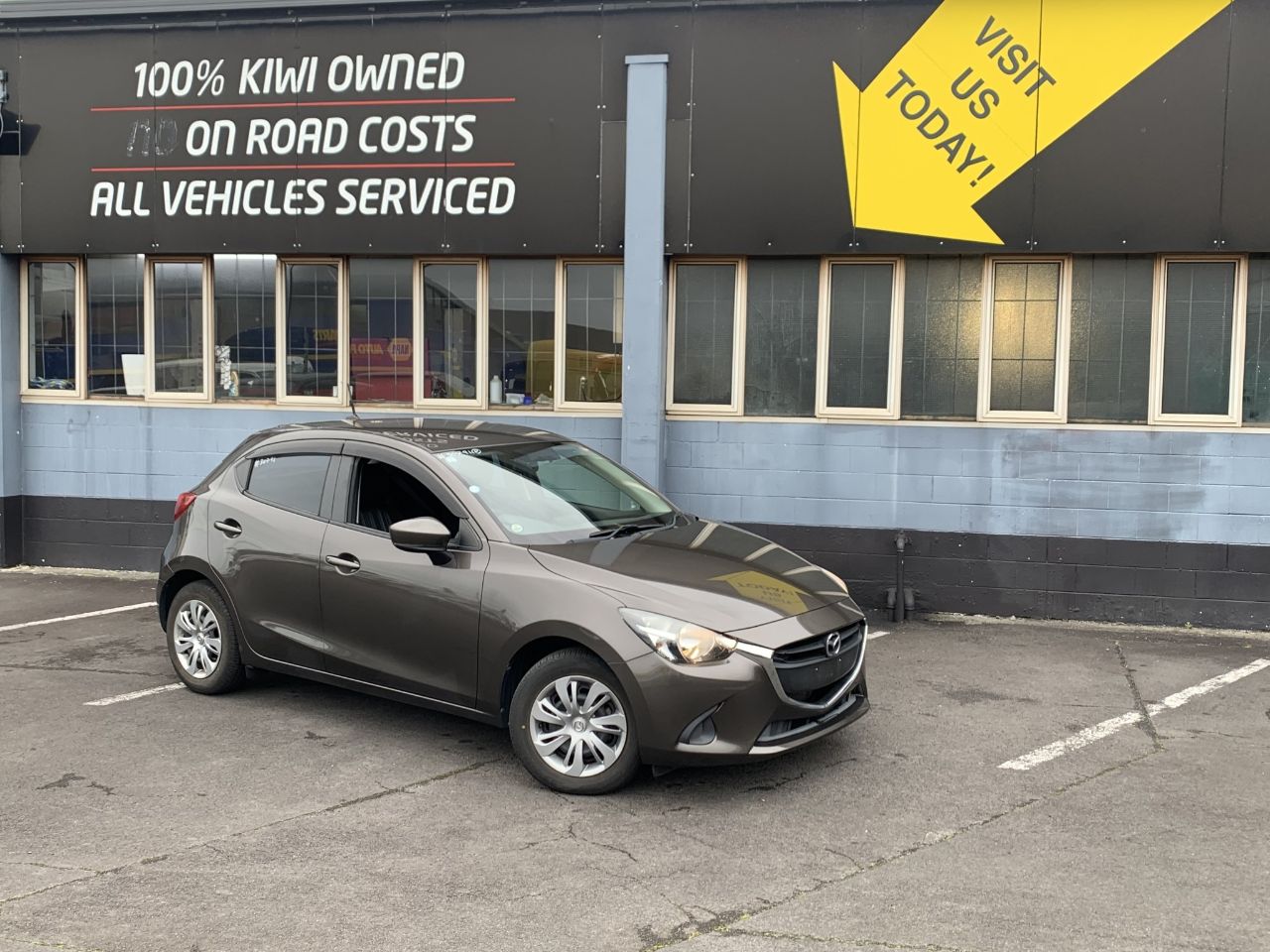 Vehicle image 4