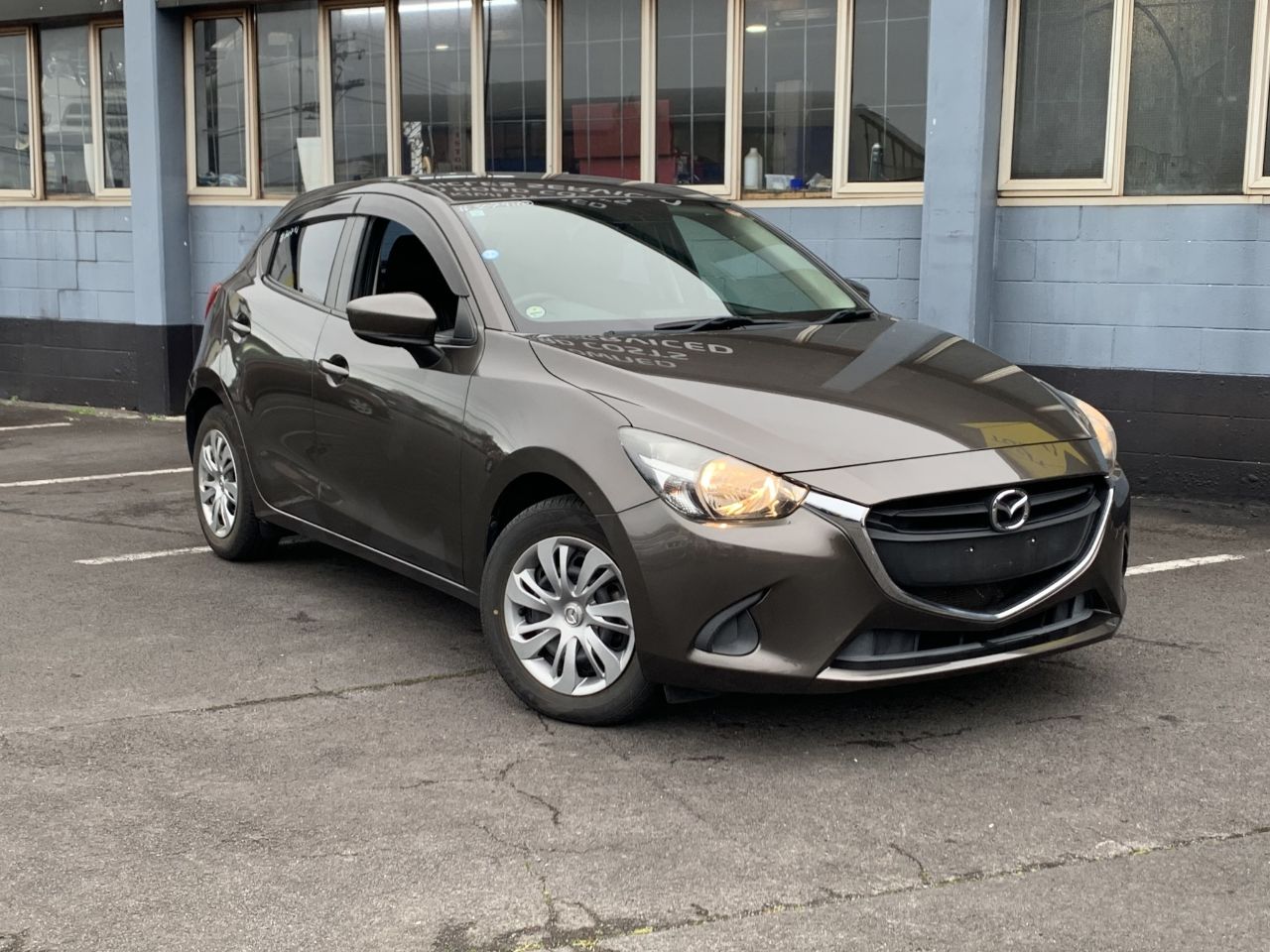 Vehicle image 5