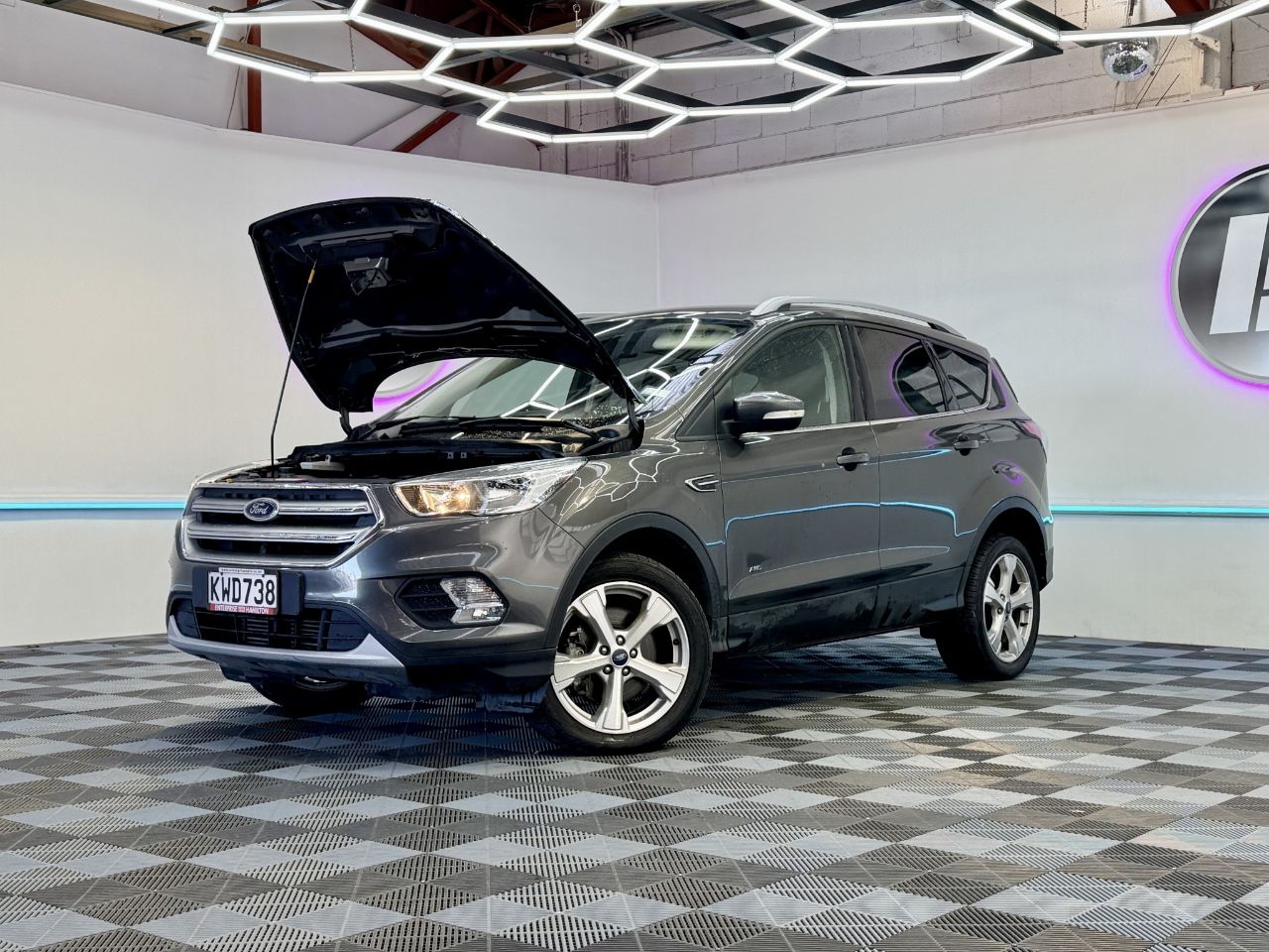 Vehicle image 3