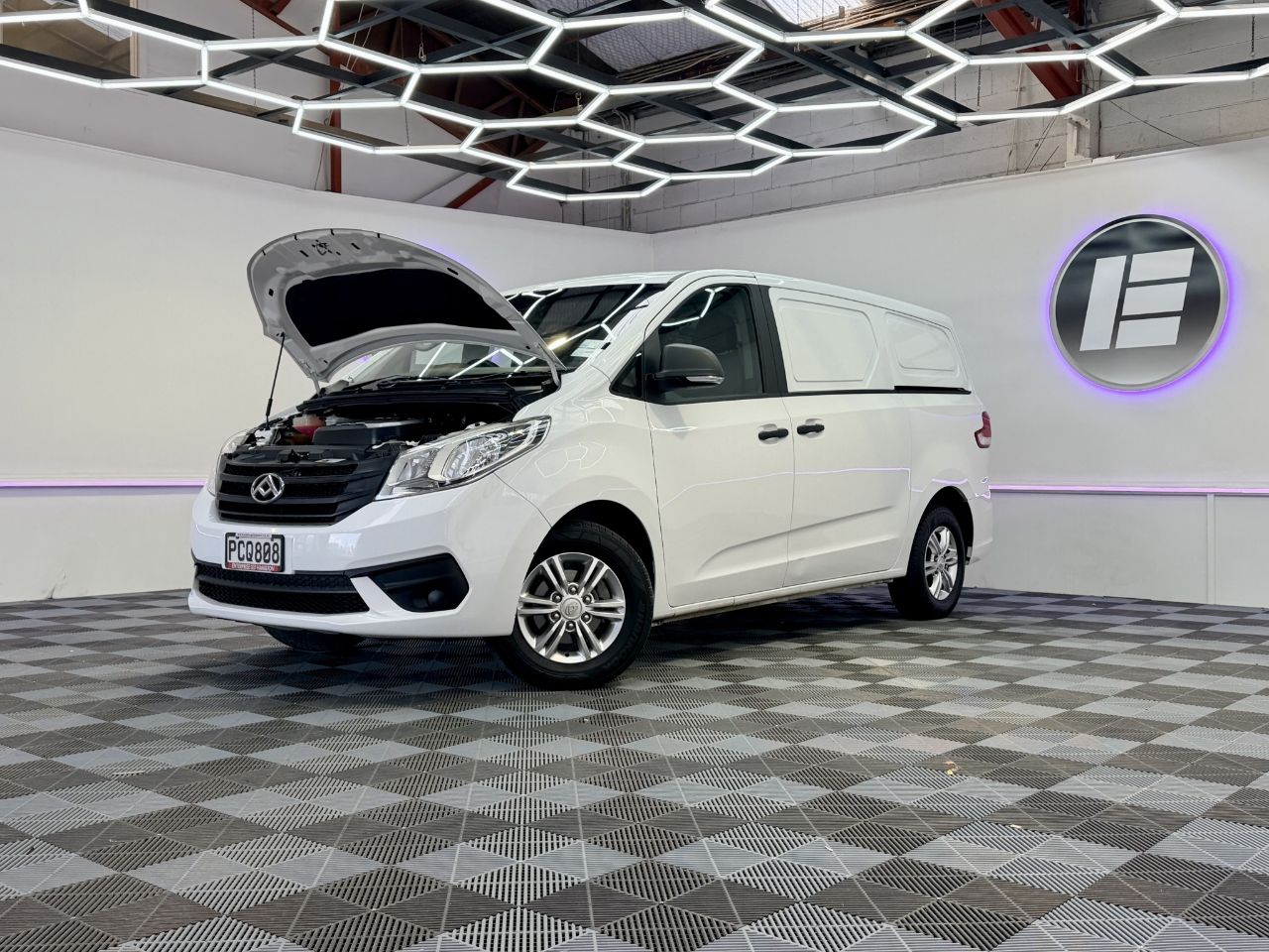 Vehicle image 3