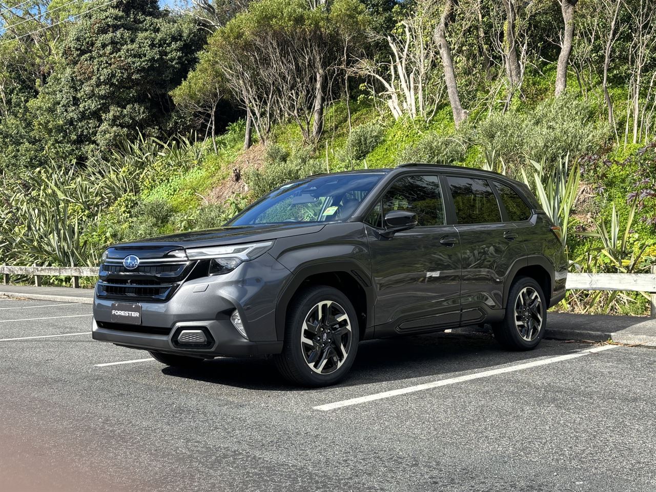 Vehicle image 3