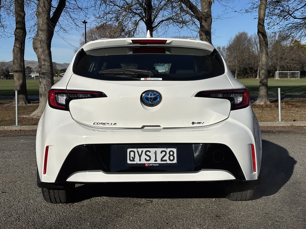 Vehicle image 4
