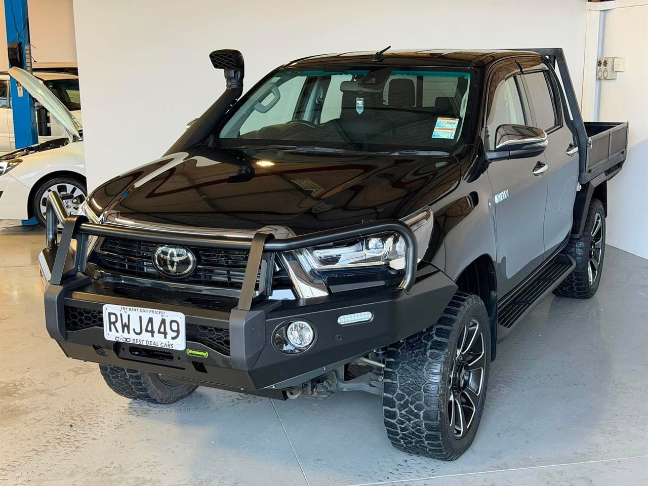 Vehicle image 3