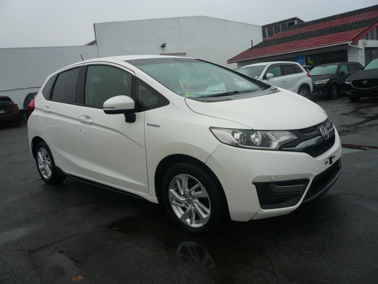 Vehicle image 3