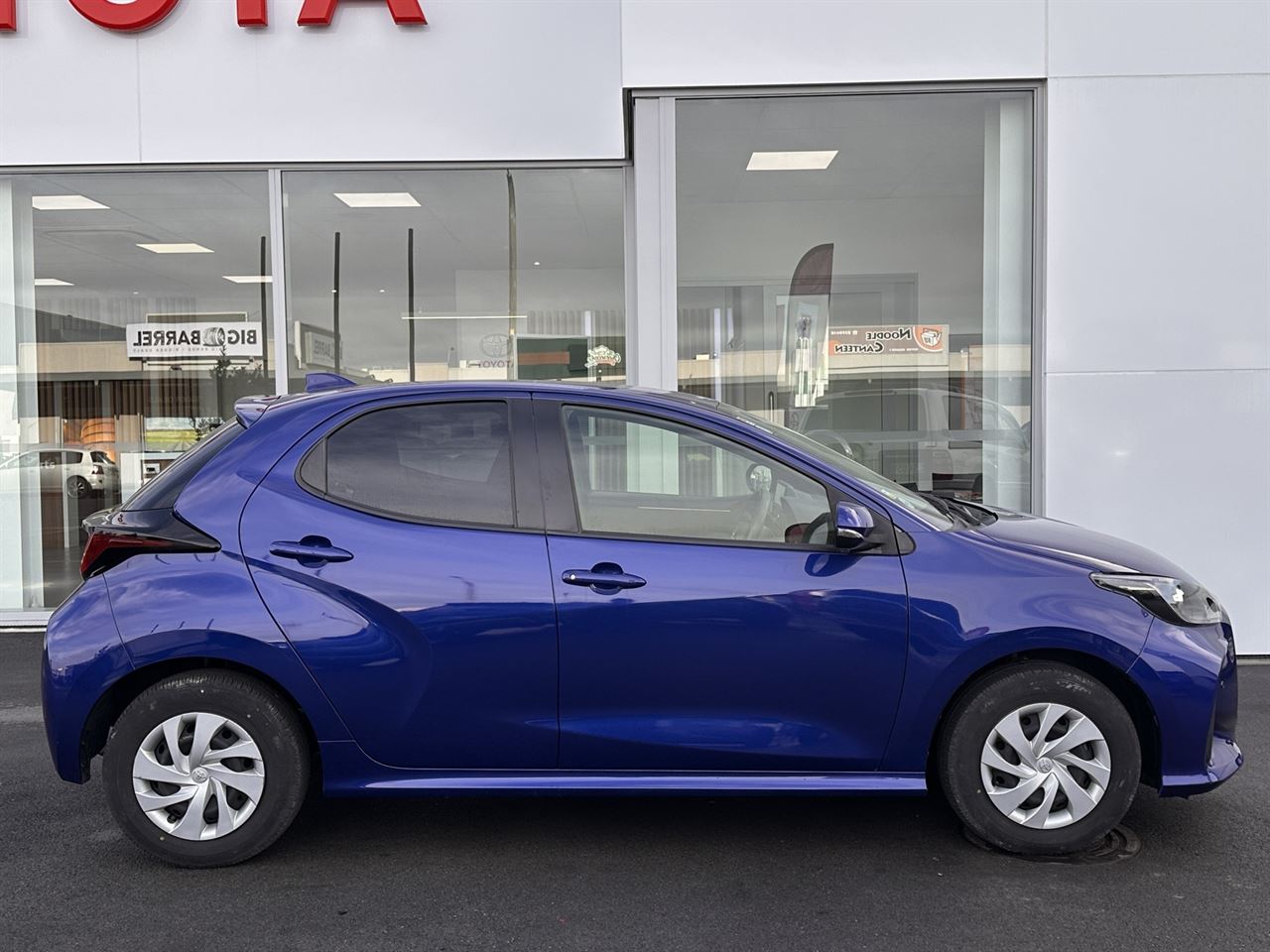 Vehicle image 2