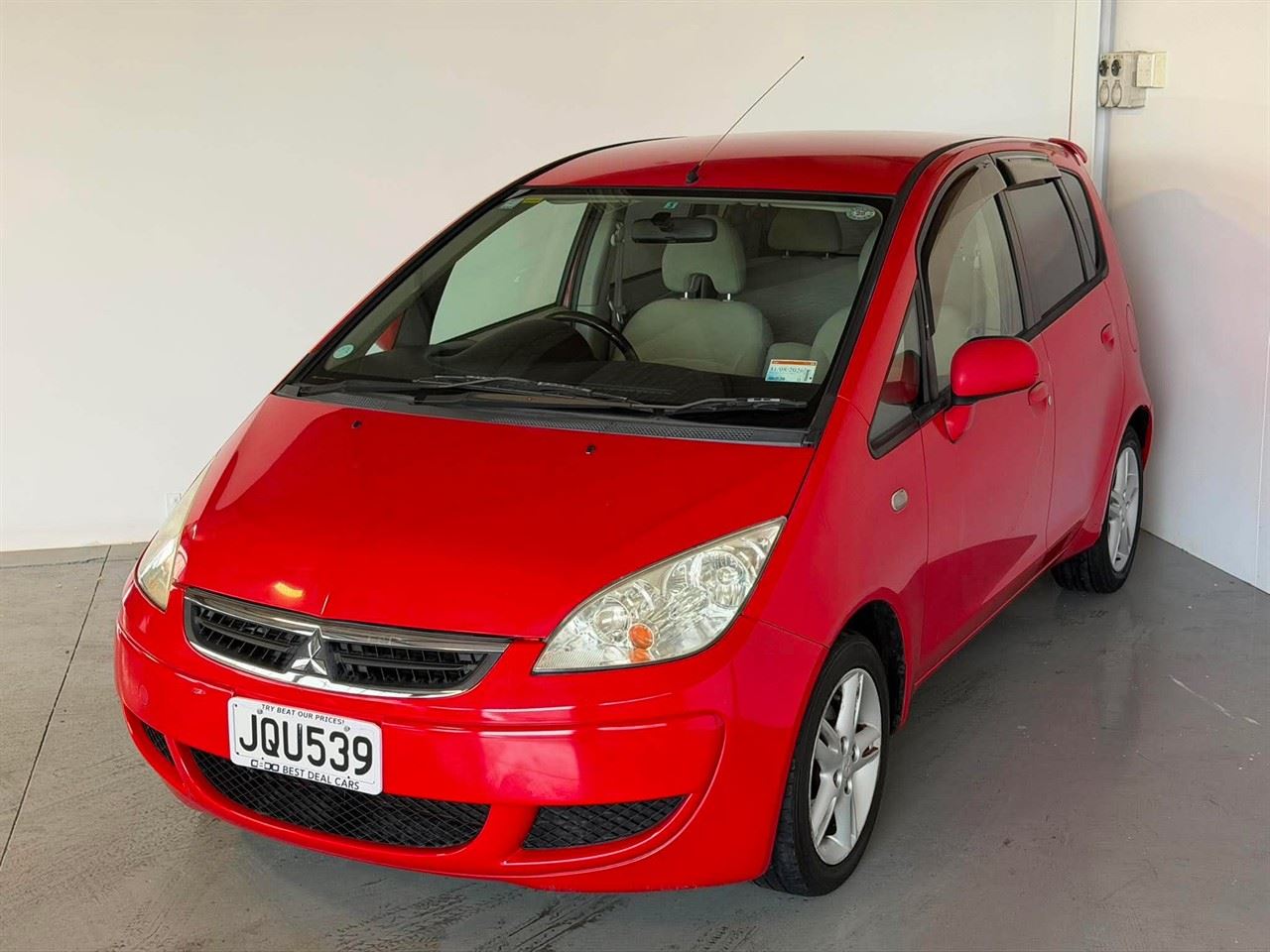 Vehicle image 3