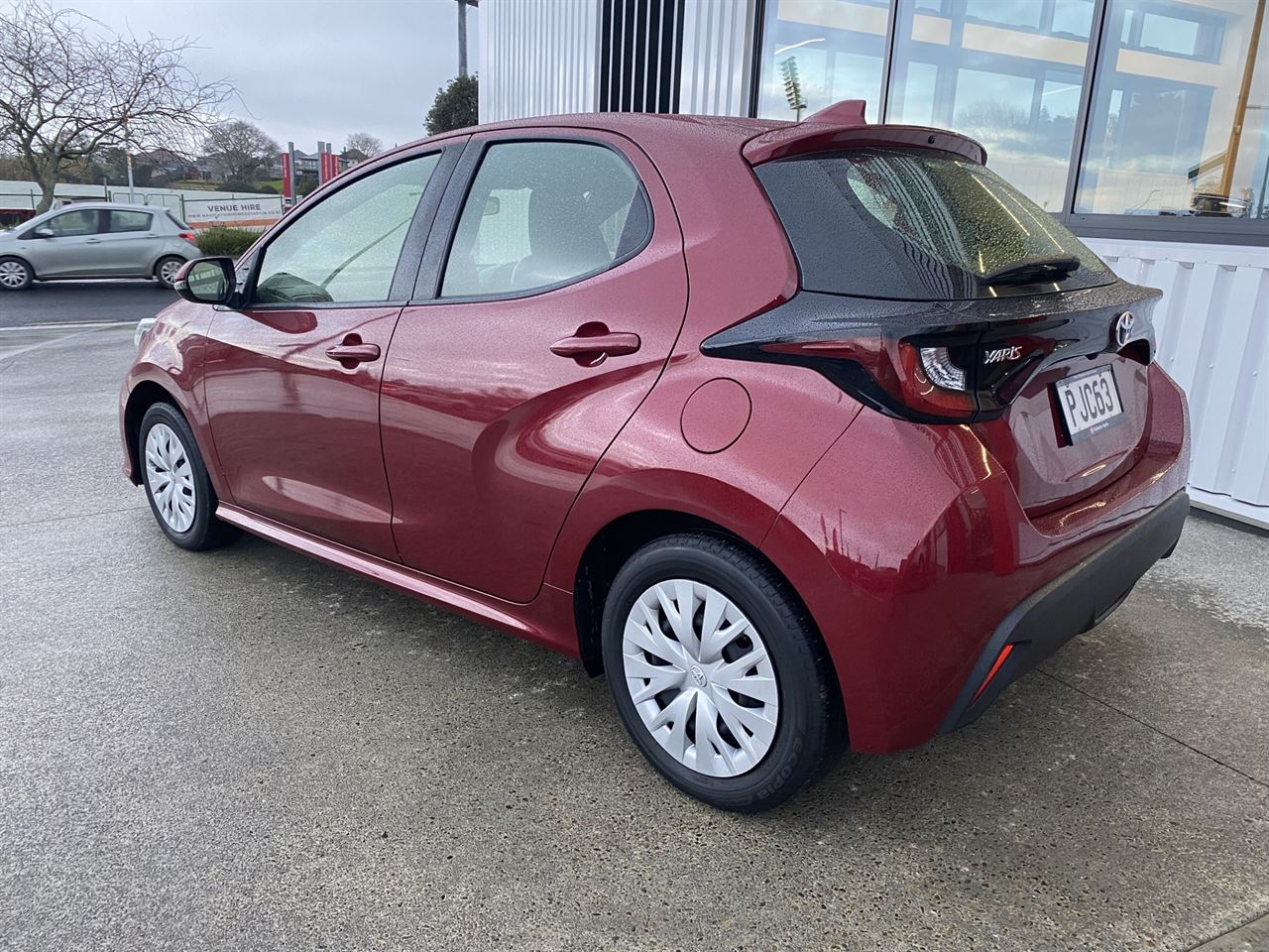 Vehicle image 3