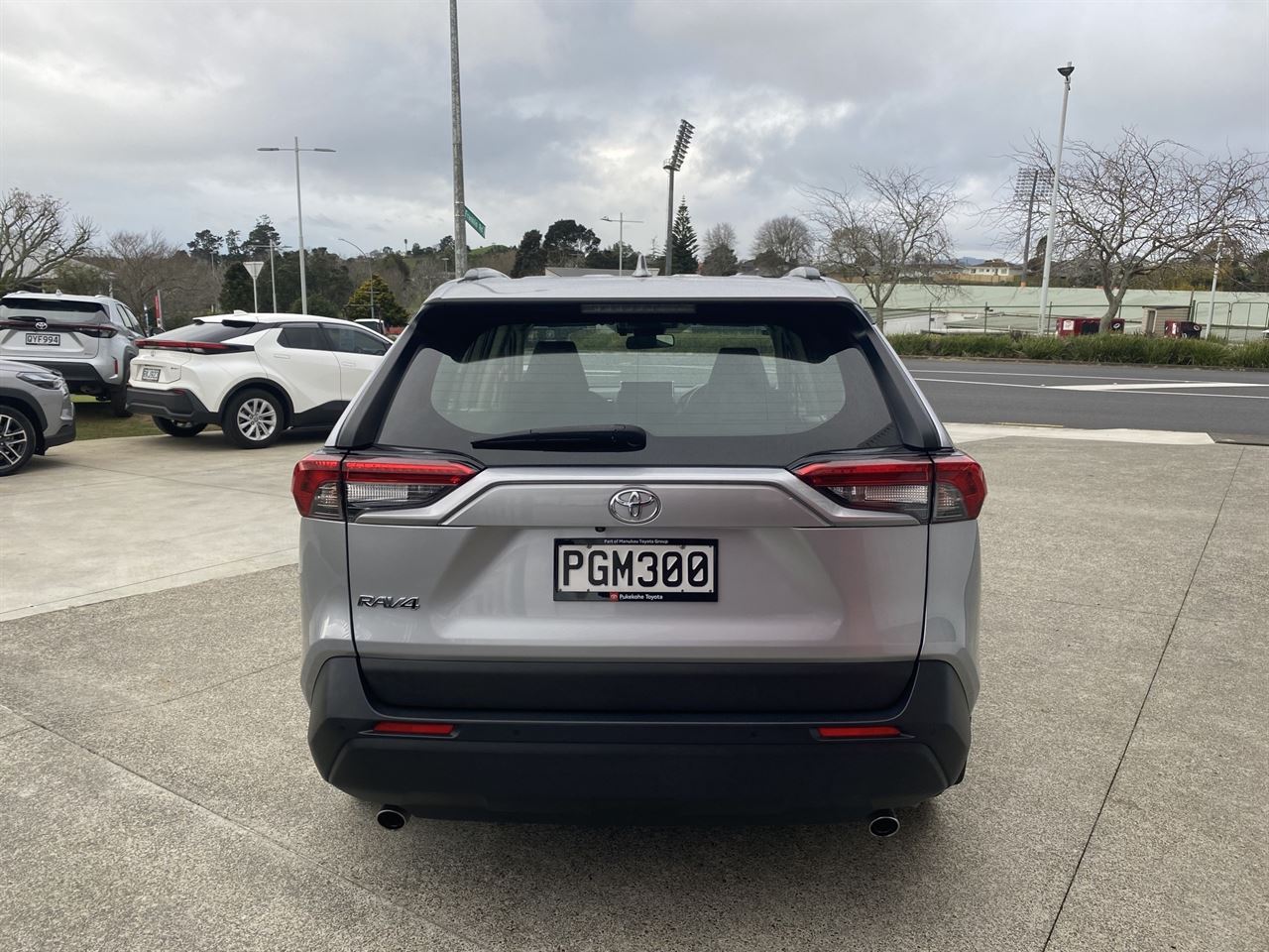 Vehicle image 5