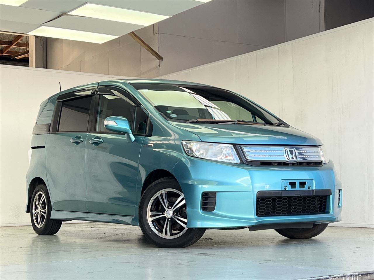 Vehicle image 1