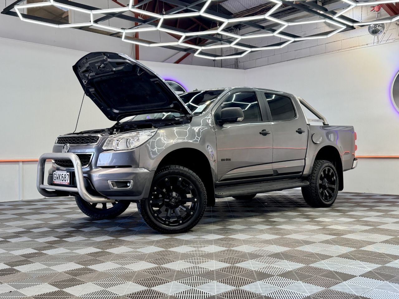 Vehicle image 3