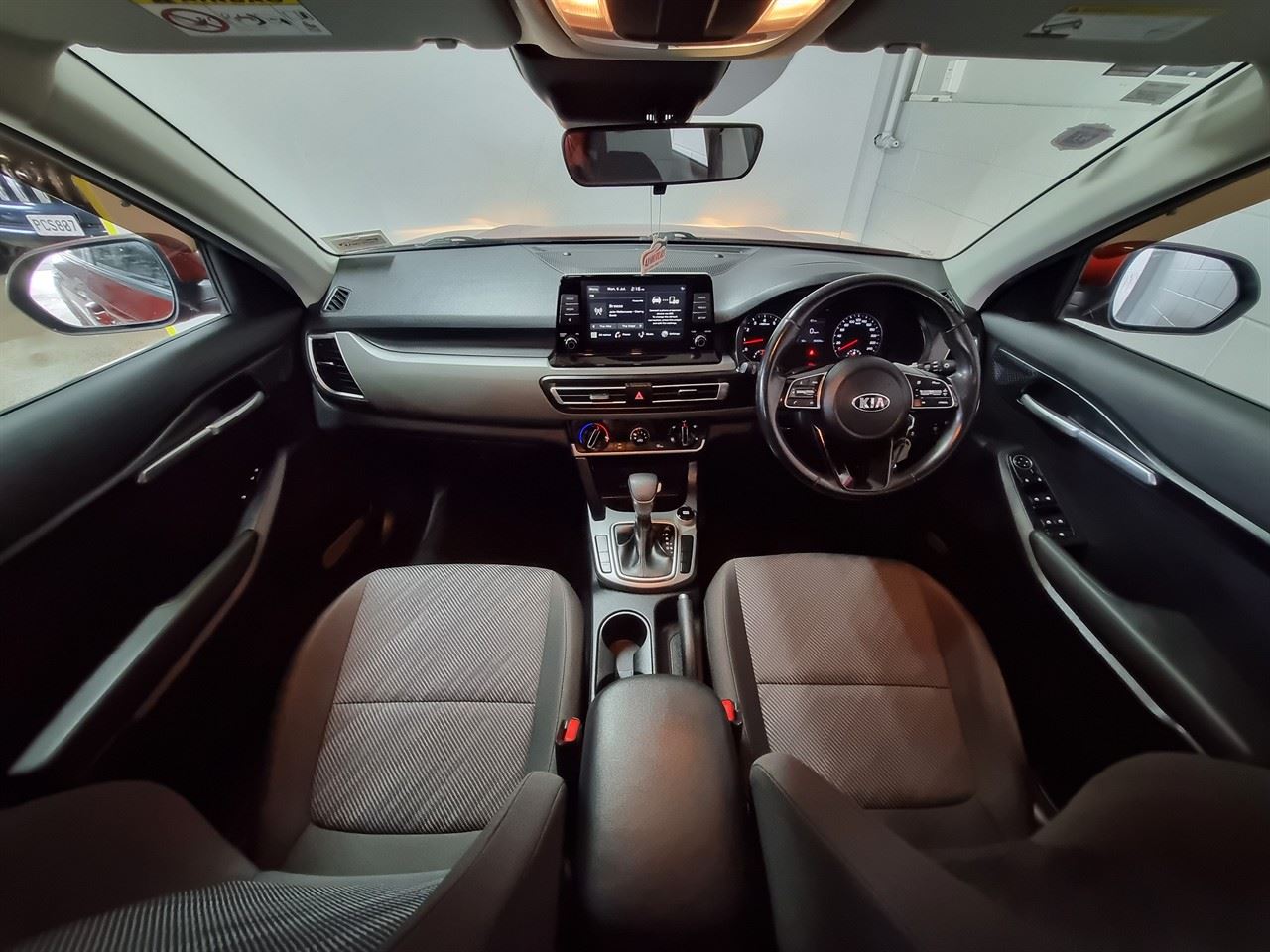 Vehicle image 3