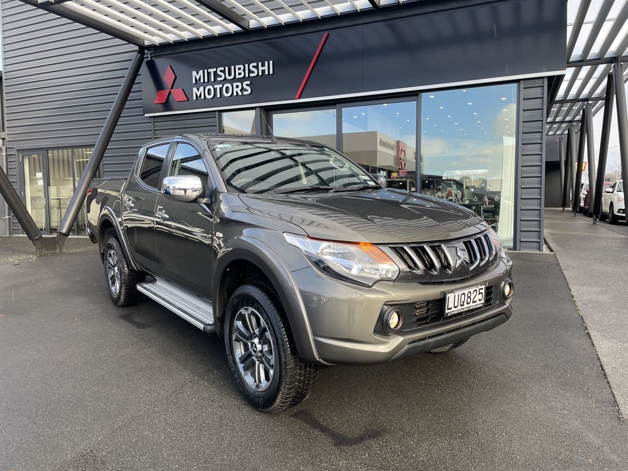 Vehicle image 1
