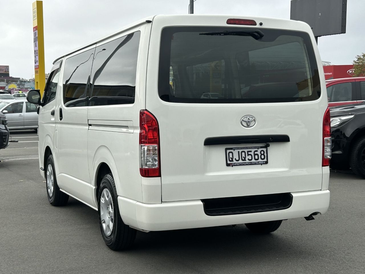 Vehicle image 4