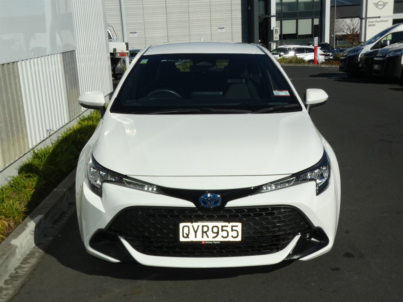 Vehicle image 3