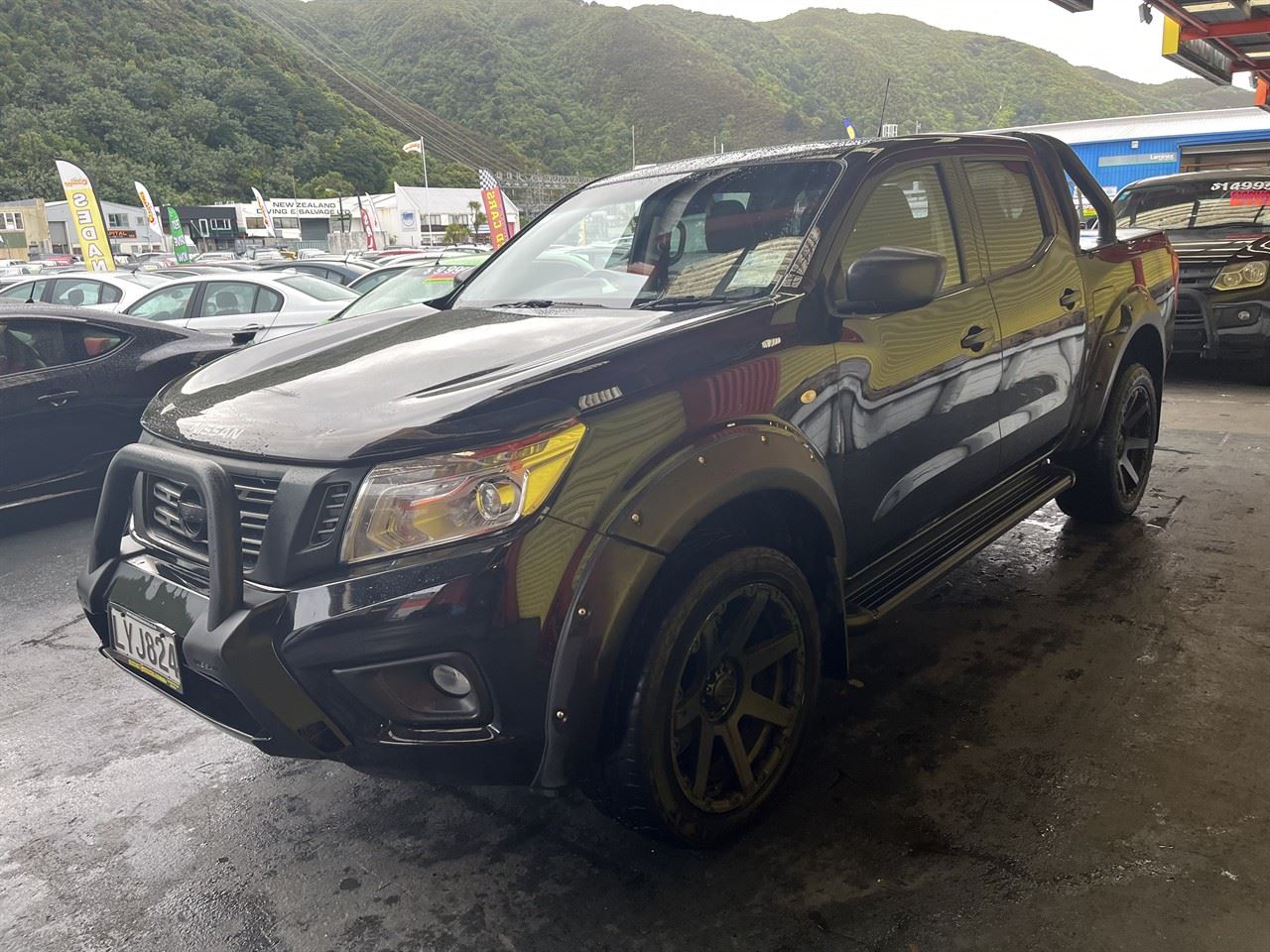 Vehicle image 3