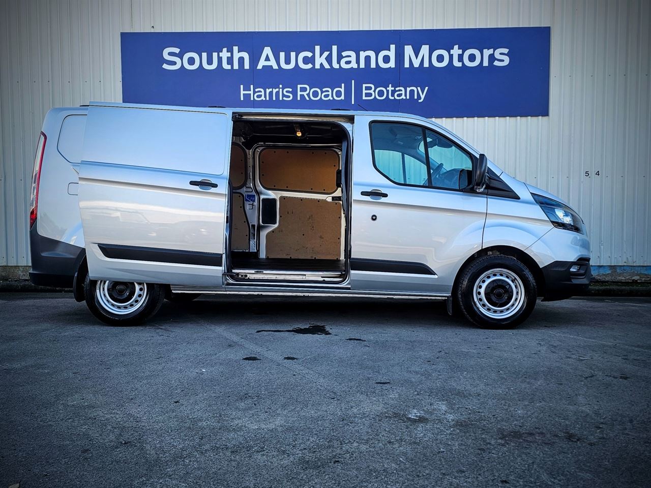 Vehicle image 2