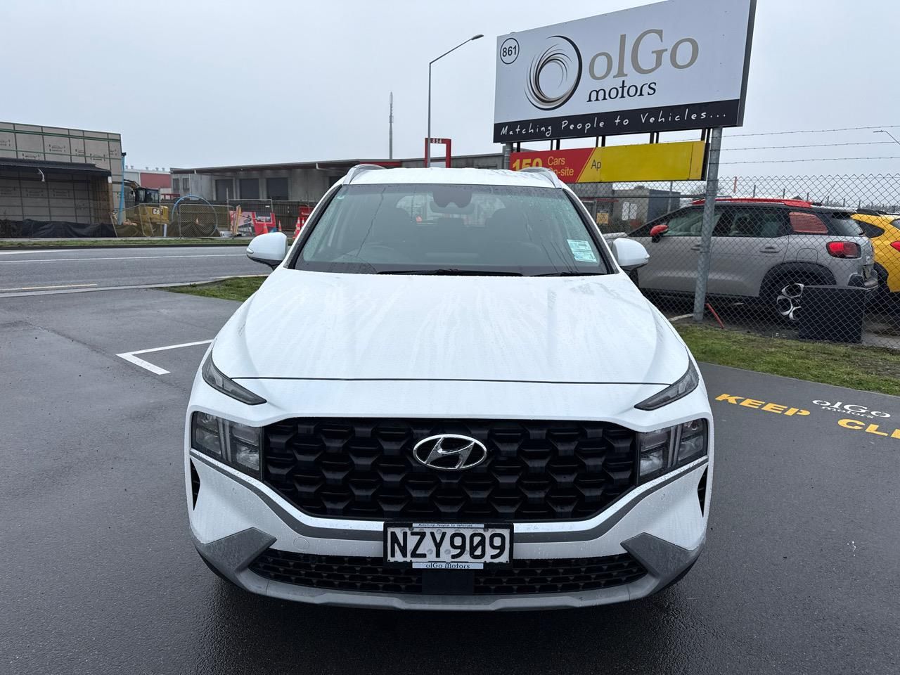 Vehicle image 3