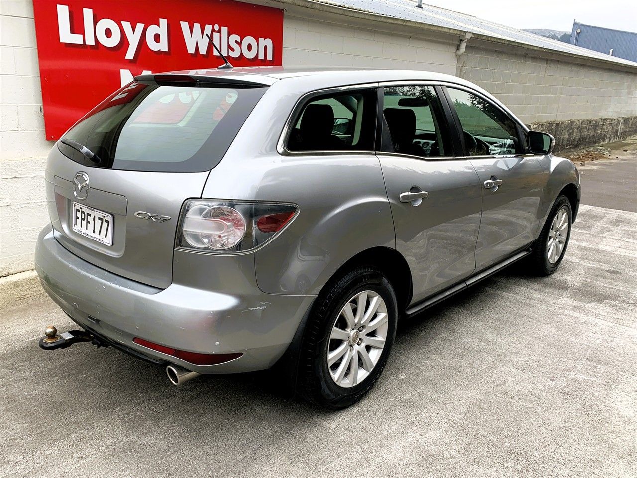 Vehicle image 4