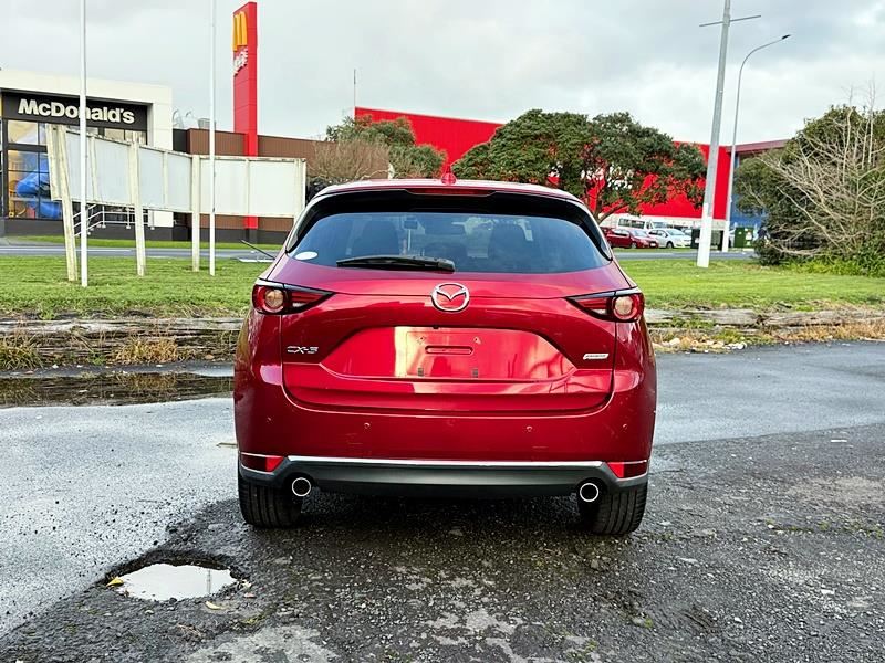 Vehicle image 5