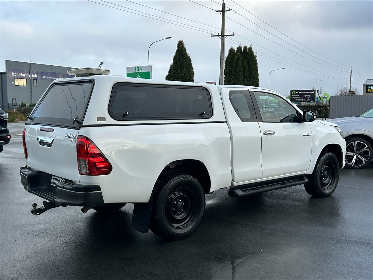 Vehicle image 3
