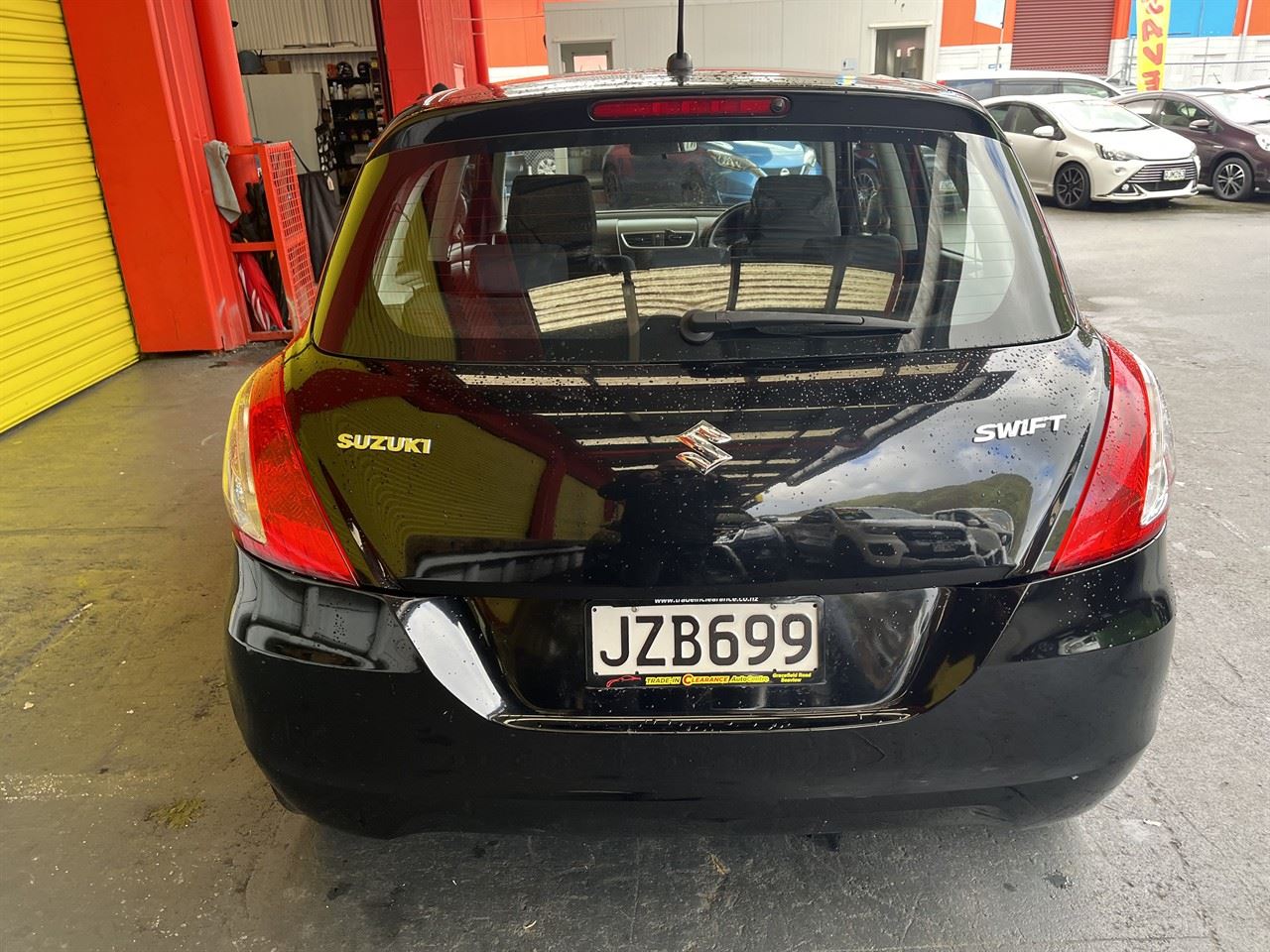 Vehicle image 5
