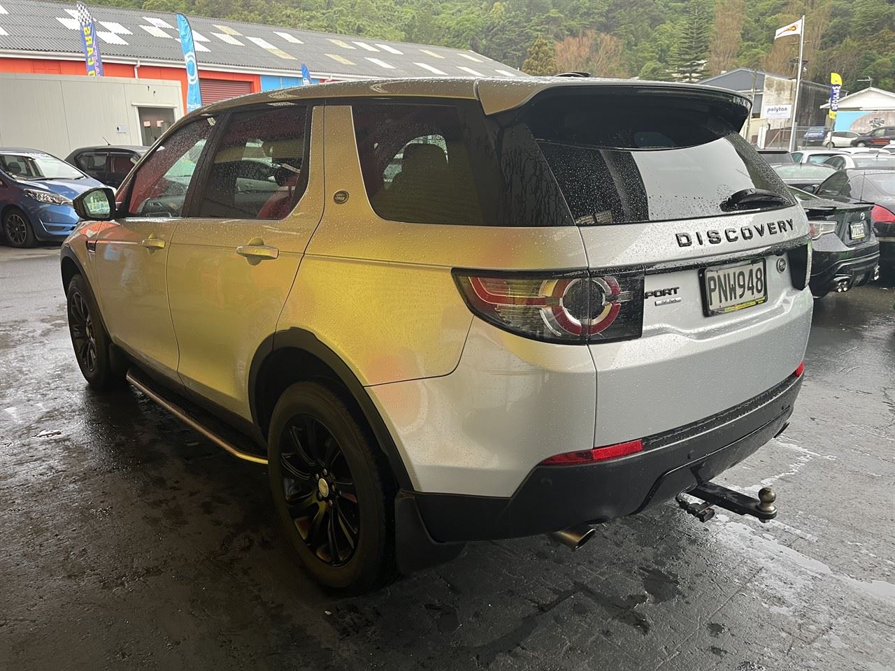 Vehicle image 4