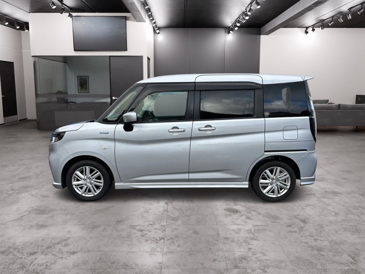 Vehicle image 3