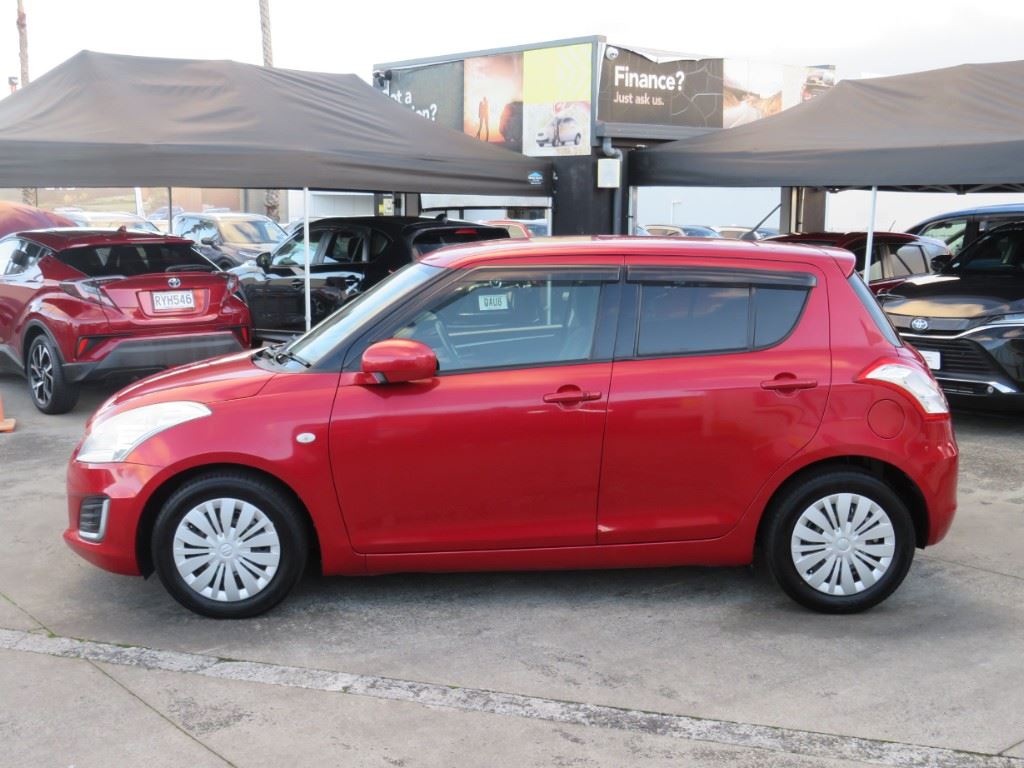 Vehicle image 4