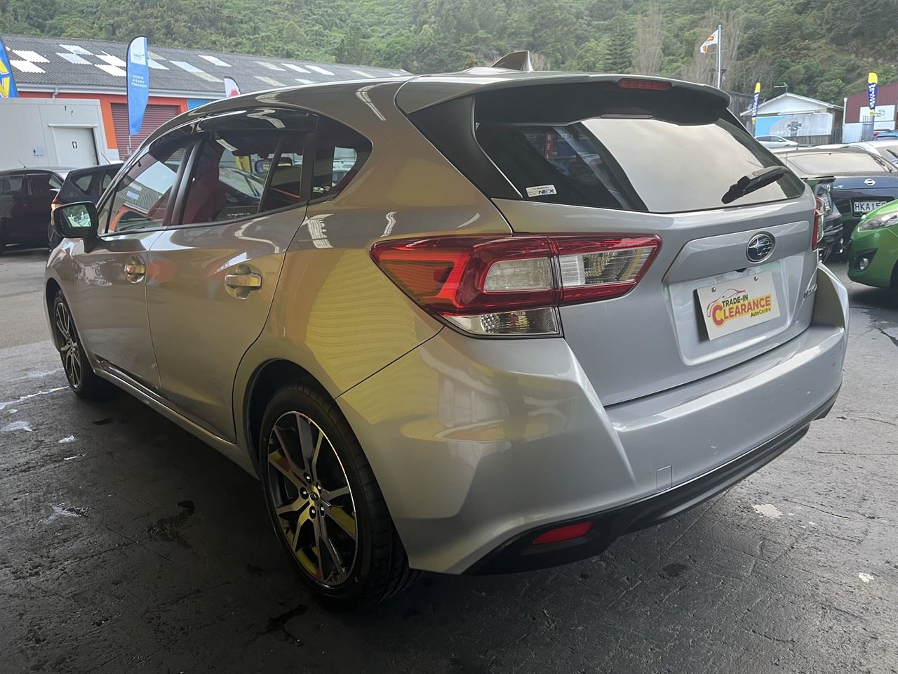 Vehicle image 4