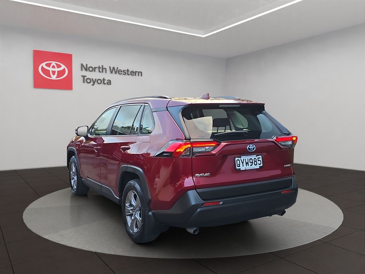 Vehicle image 5