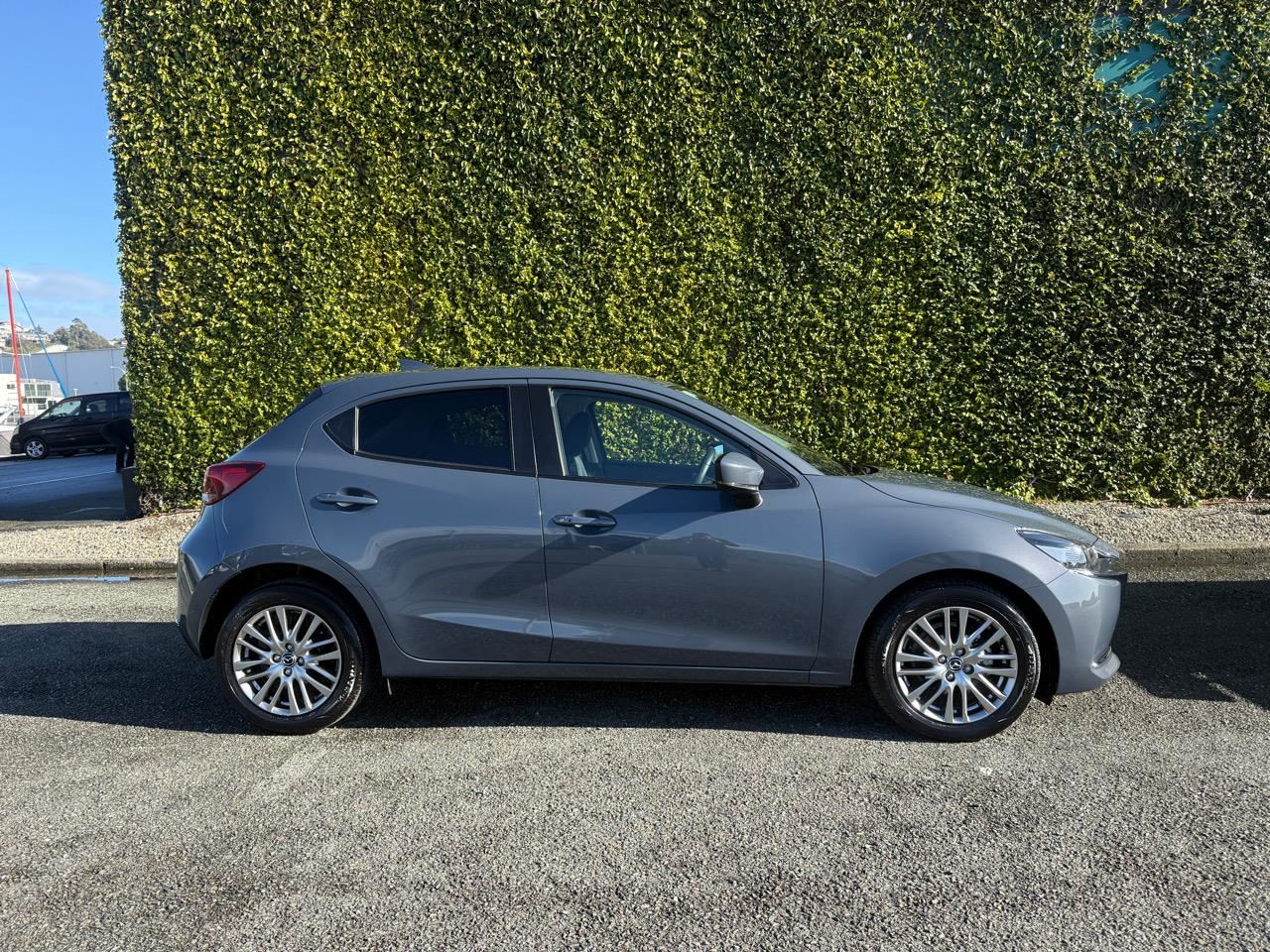 Vehicle image 3